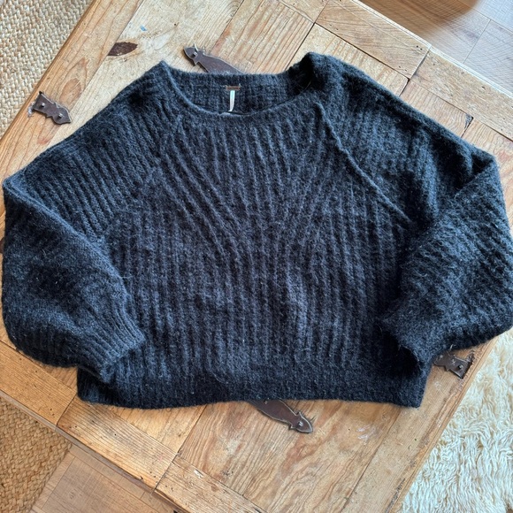 FREE PEOPLE CARTER PULLOVER SWEATER - Picture 1 of 5